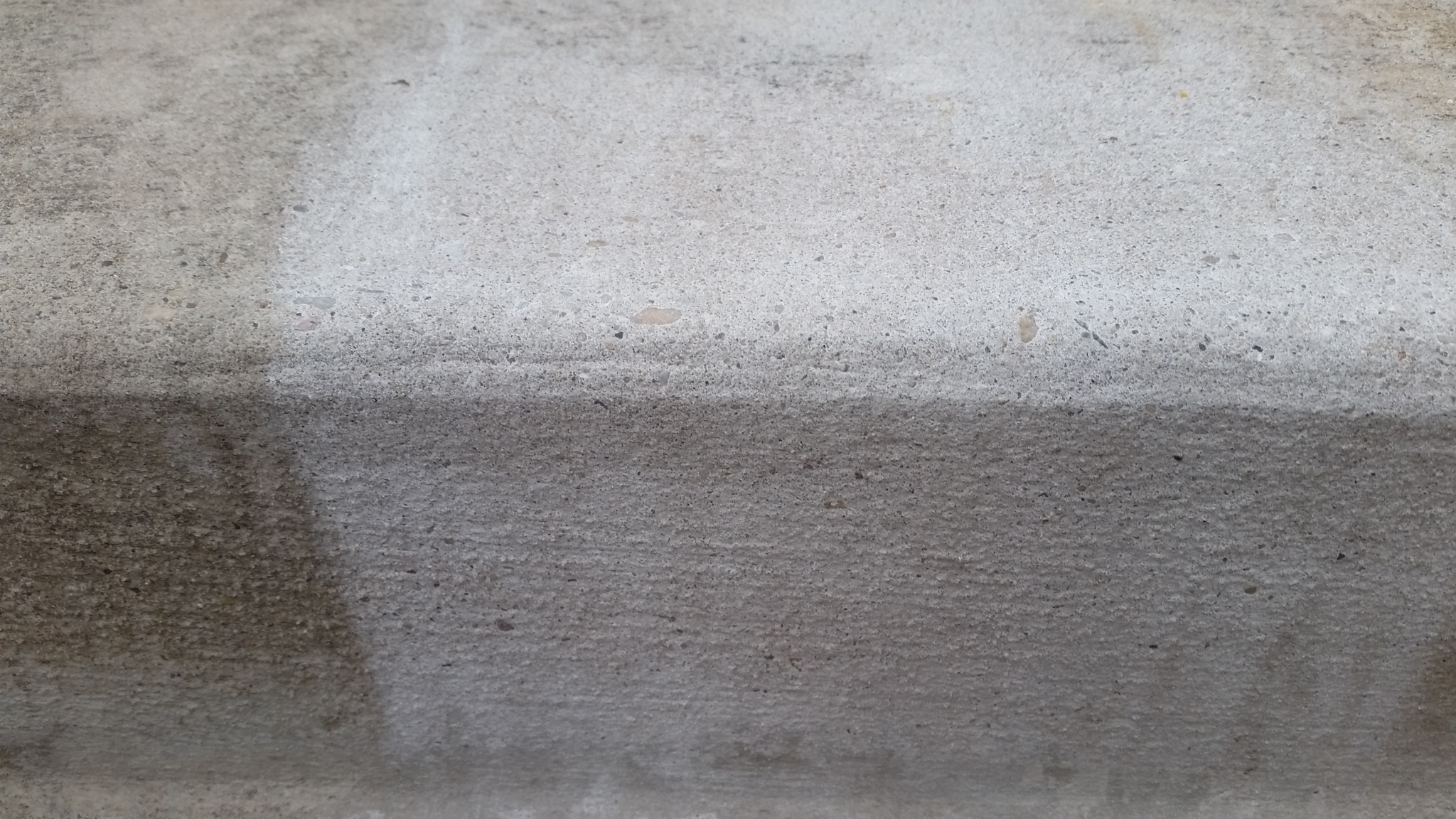 Old cement to self cleaning new-like through exclusive microbiofrenic technology